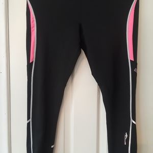 Saucony running pants